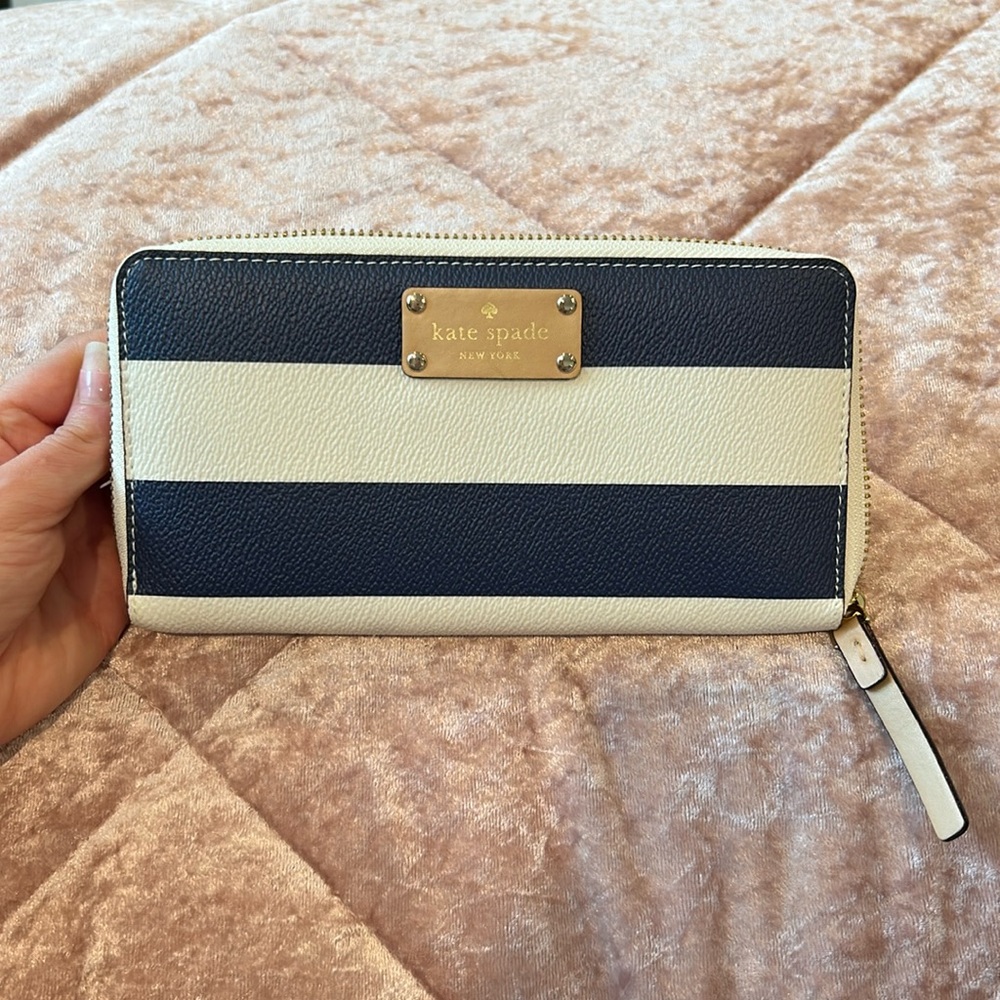 Kate Spade blue and white accordion zipper wallet